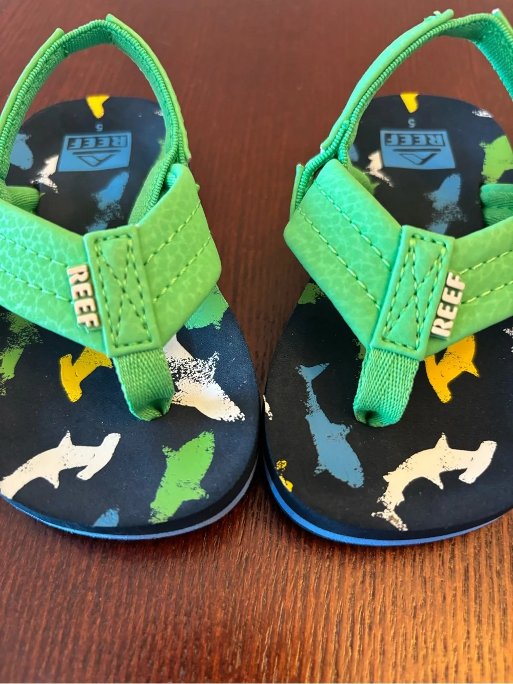 Reef Toddler Shark Ahi Sling Back Flip Flops Size 5 Beach Pool Summer Vacation